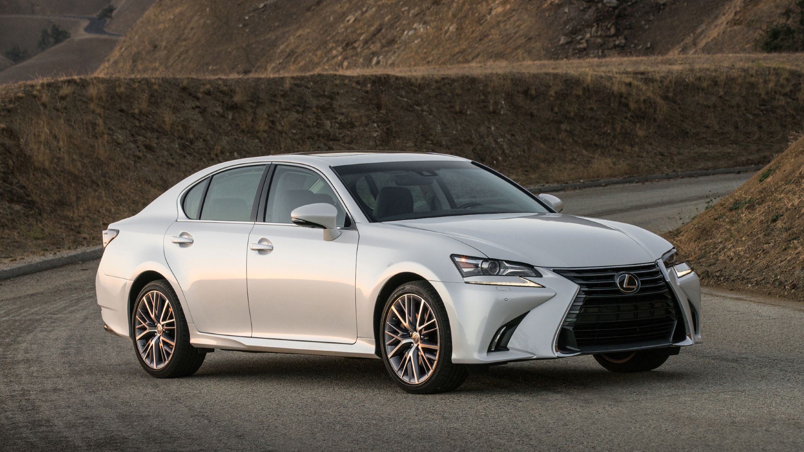 front quarter view of the 2016 Lexus GS 350, parked