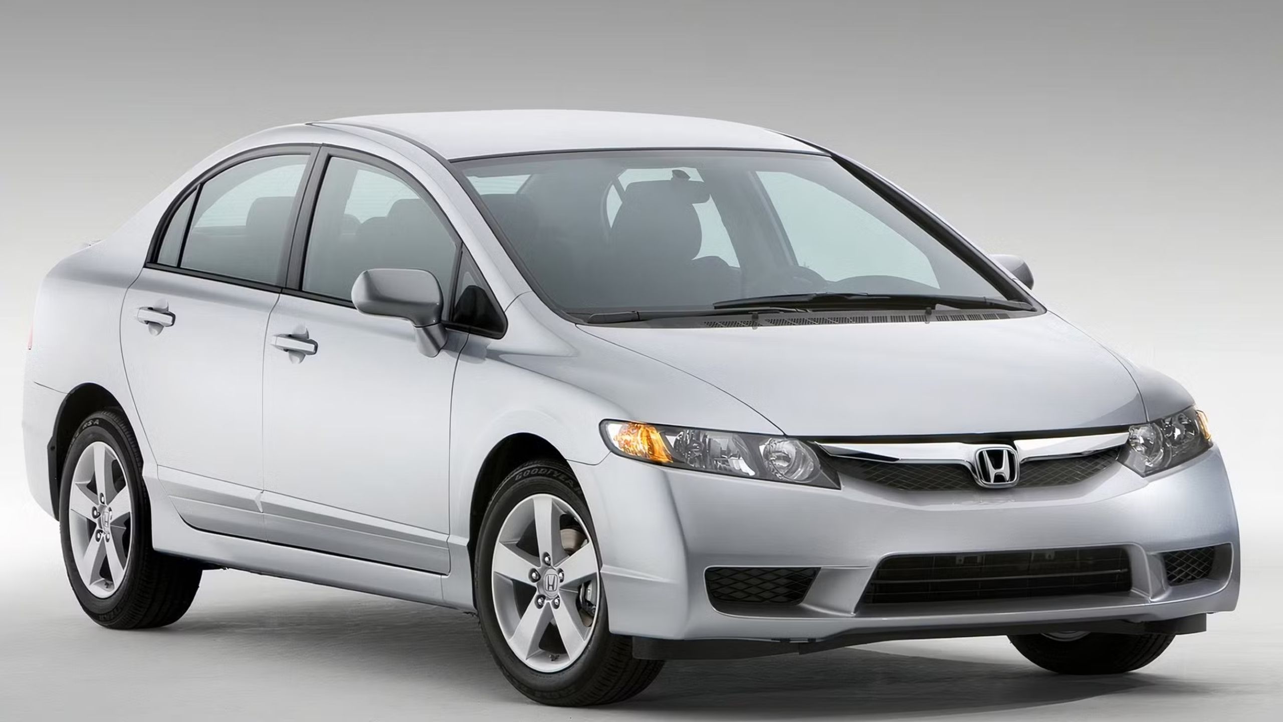 Front quarter view of the 2009 Honda Civic