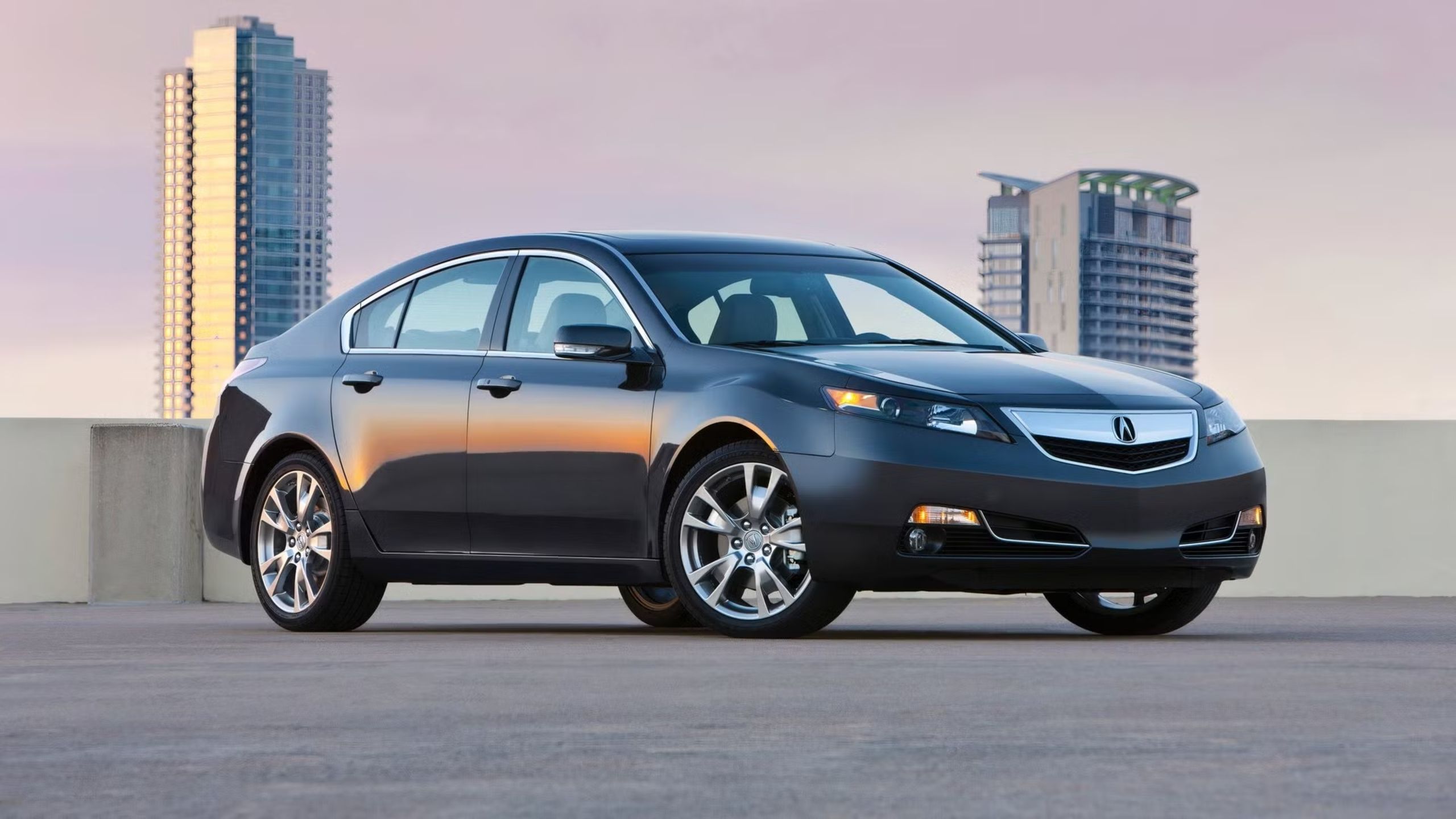 Front quarter view of the 2014 Acura TL