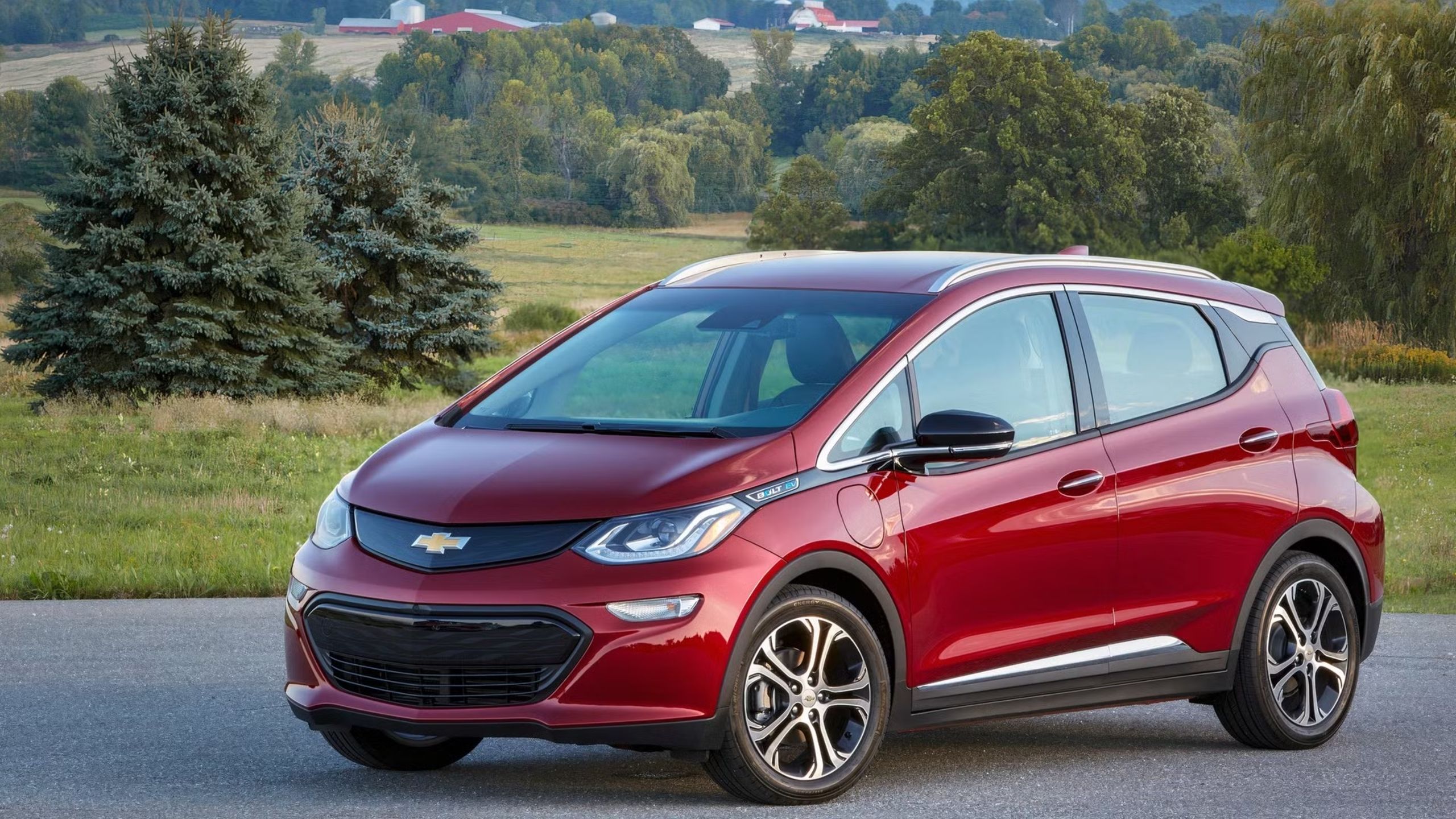 Front quarter view of the 2021 Chevrolet Bolt EV