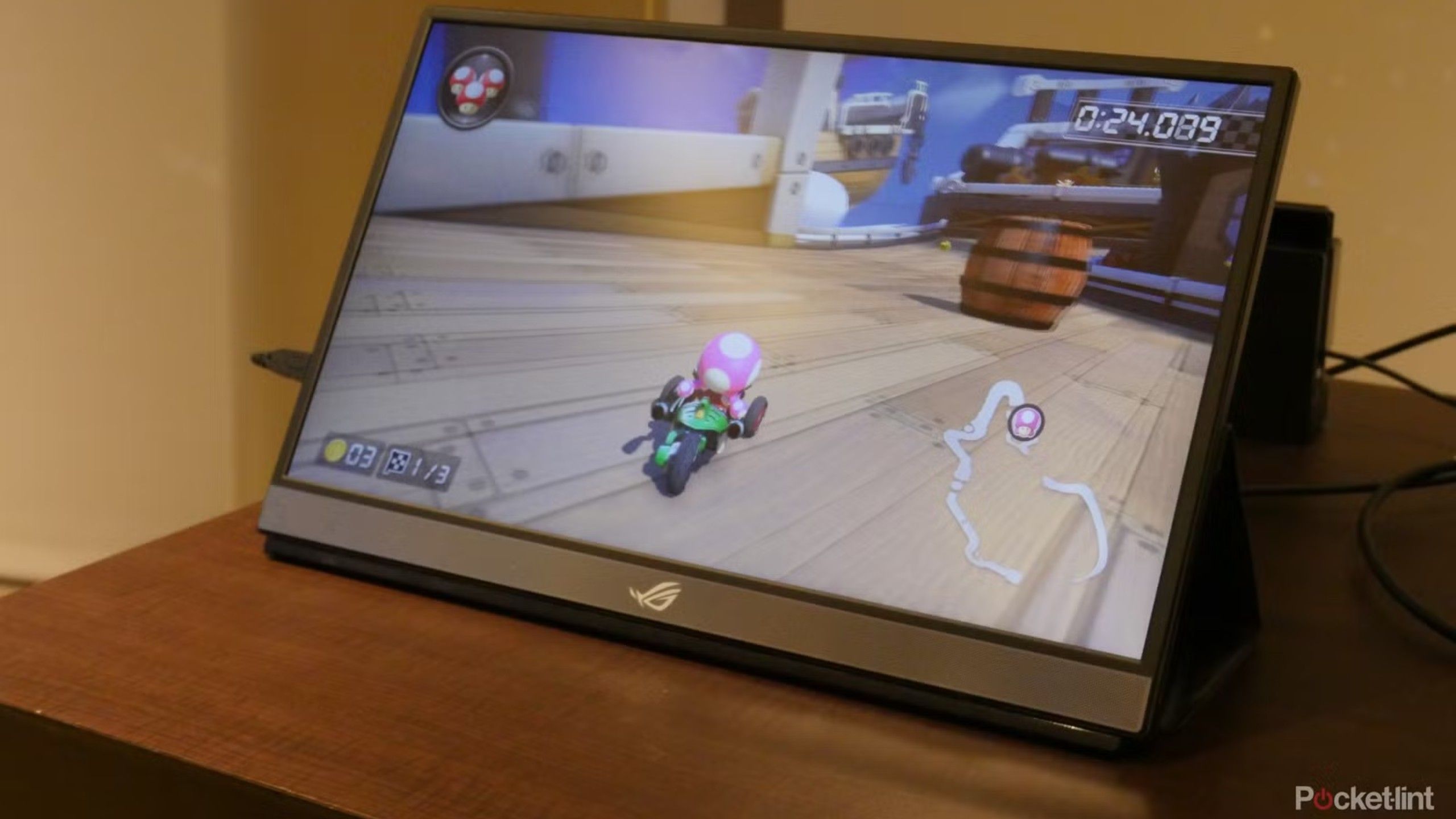 Portable monitor gaming mario kart. 