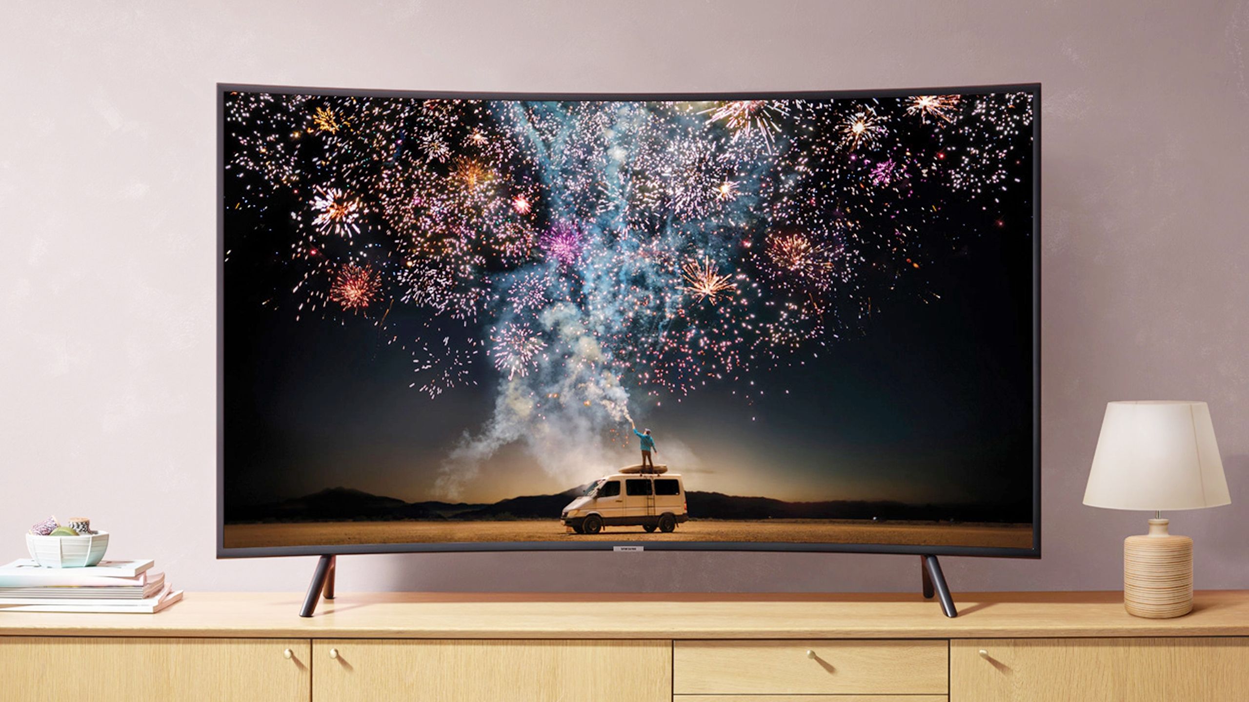 Samsung's RU7300 curved TV.