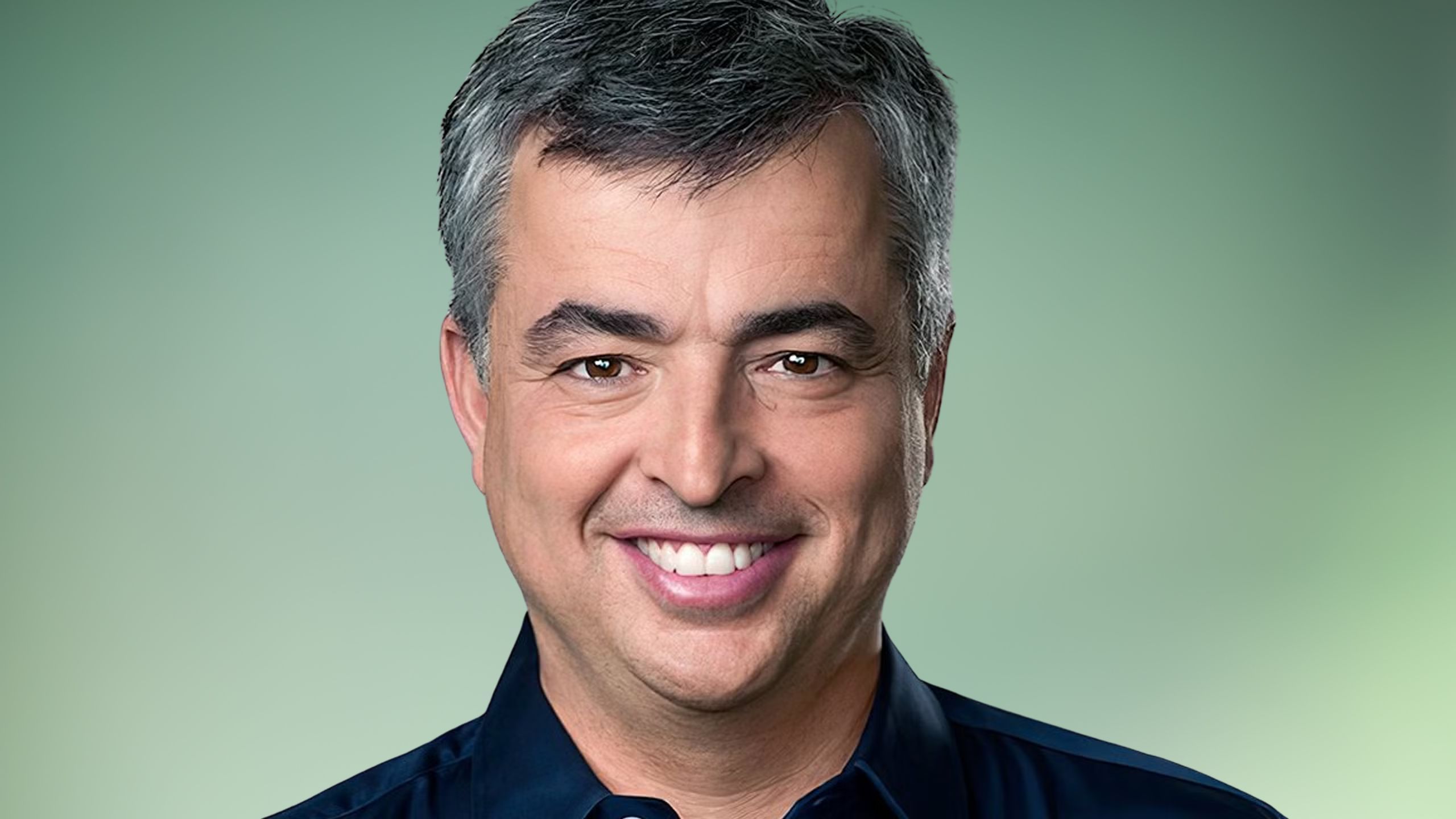 Apple executive Eddy Cue.