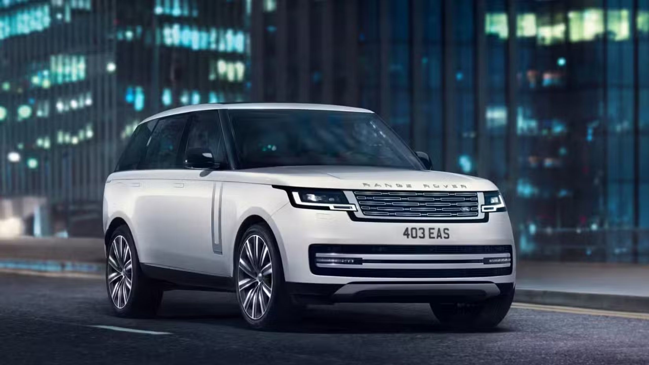 Front quarter view of the Range Rover PHEV, parked.