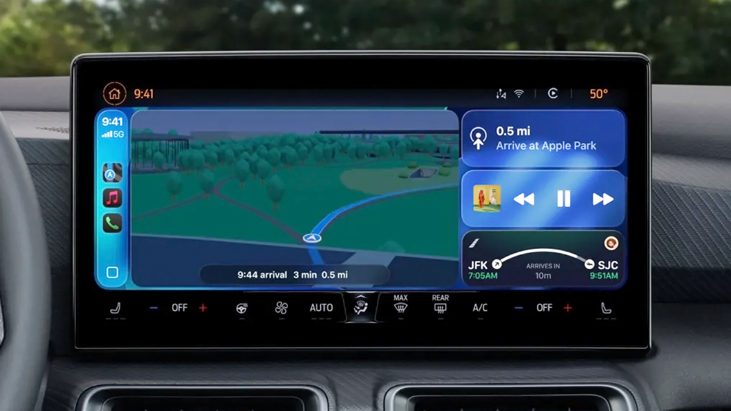 Live Activities in iOS 26 CarPlay.