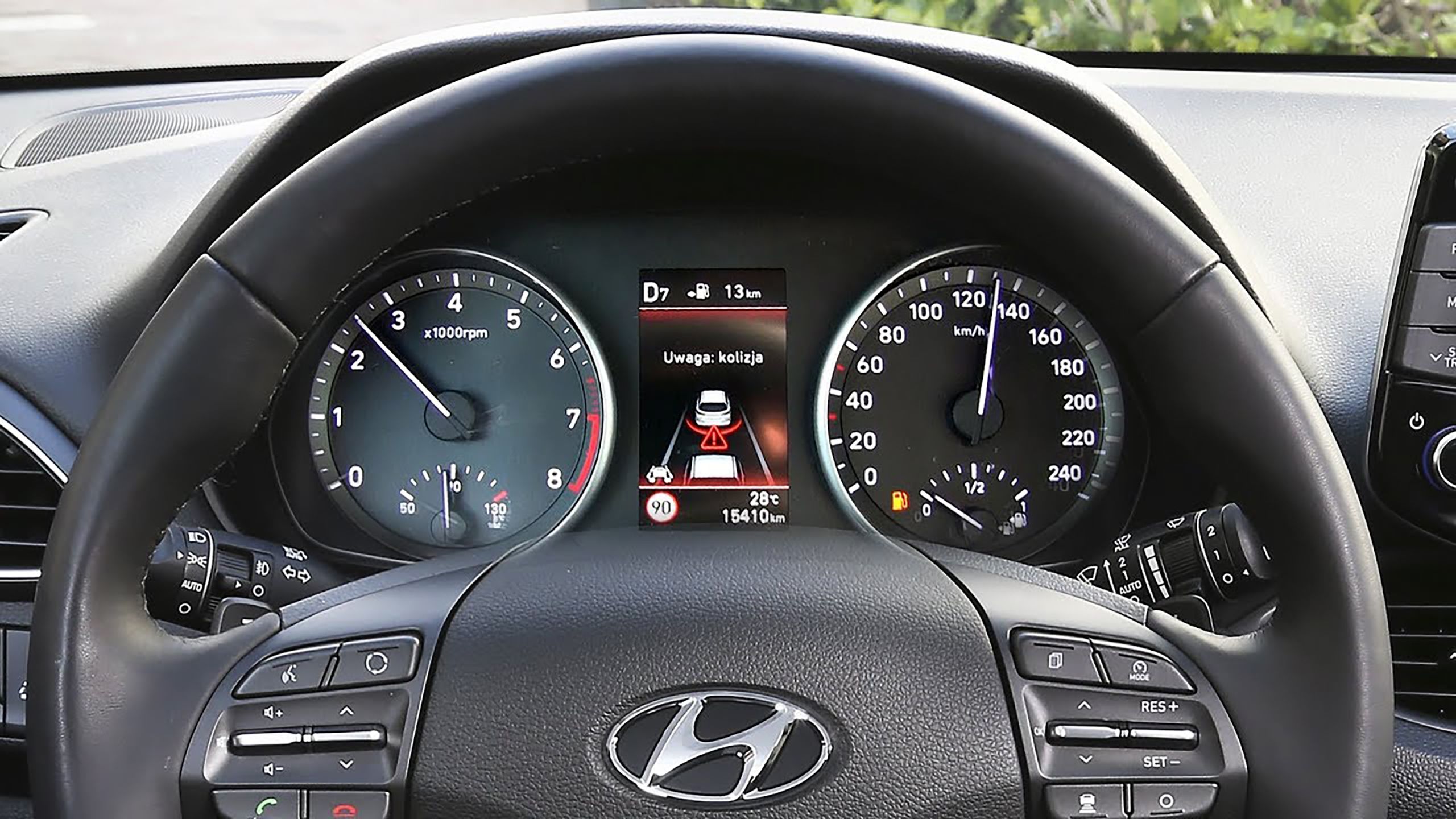 A Hyundai automatic emergency braking system at work.