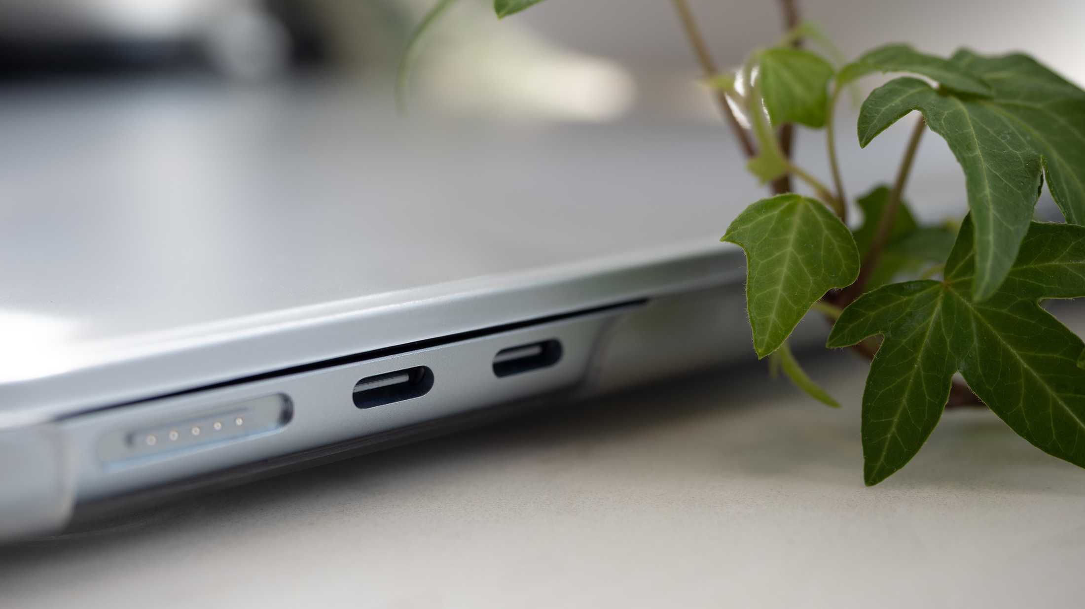 Guide to Laptops With Thunderbolt Ports And Fast Connectivity: Ultimate Speed