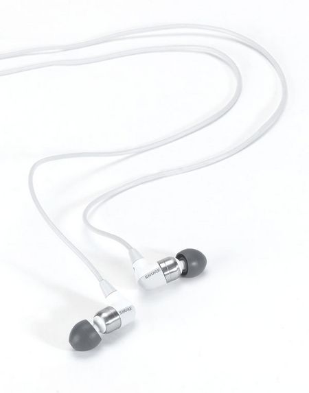 shure e4c sound isolating earphones image 1