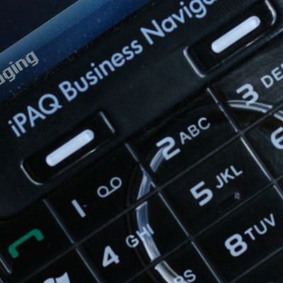 hp ipaq 614c business navigator mobile phone image 1
