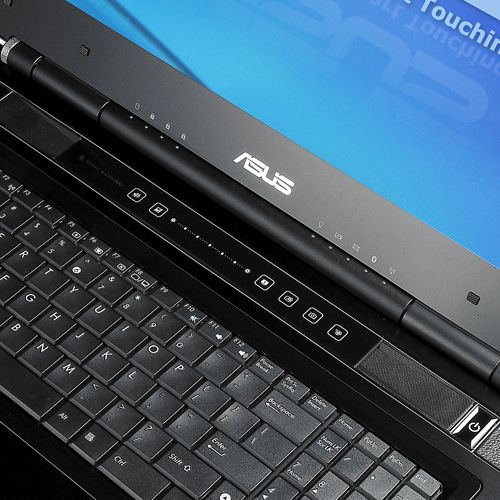 asus w90 notebook image 1