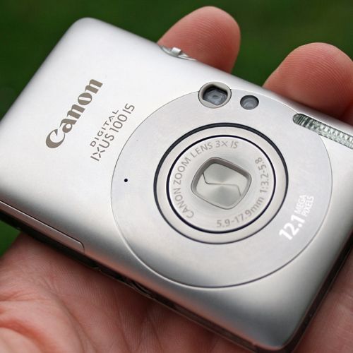 indtil nu Skulle bevæge sig Canon IXUS 100 IS digital camera