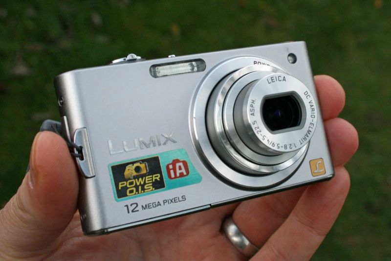 Panasonic Lumix DMC-FX60 digital camera