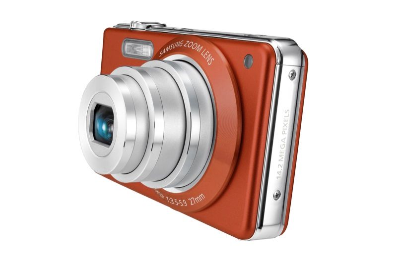 samsung st70 compact camera image 1