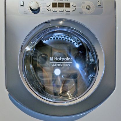 hotpoint brings steam to 2009 aqualtis range image 1