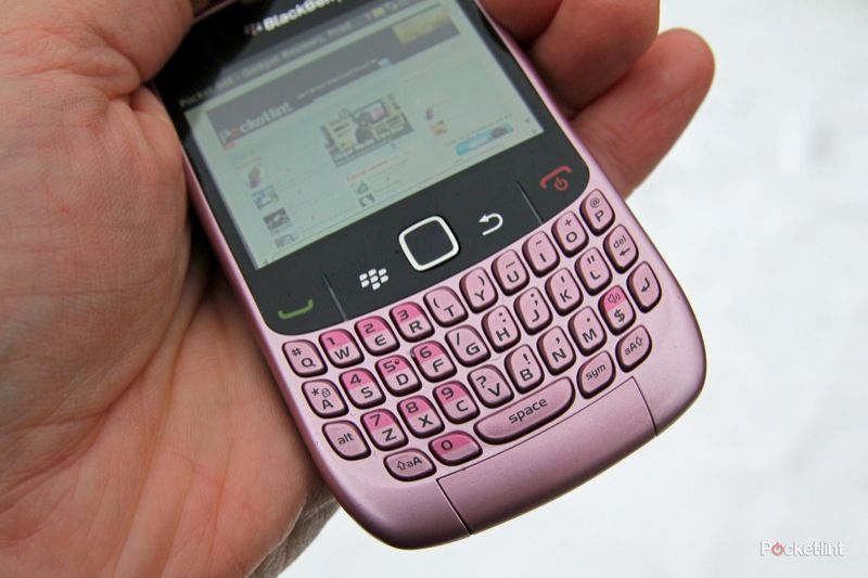 blackberry curve 8520 in pink exclusive to phones 4u image 3