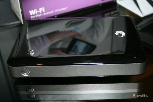 ipad streaming with the seagate goflex satellite we go hands on image 1