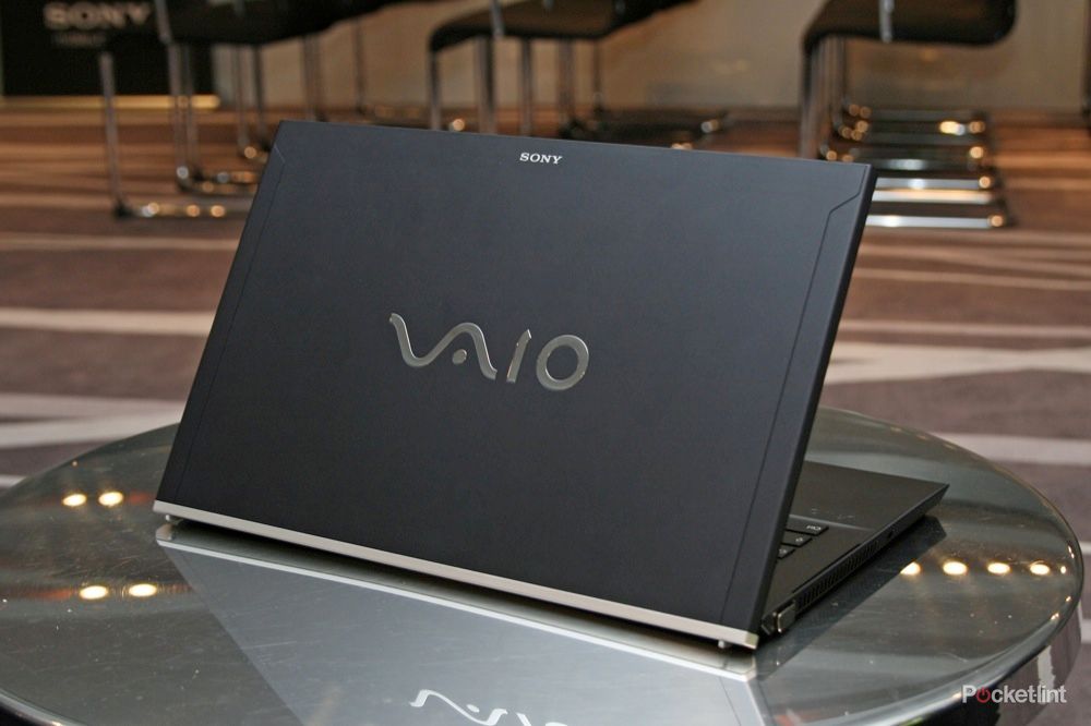 sony vaio z hands on image 3