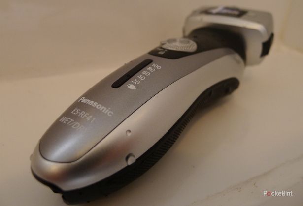 panasonic es rf41 4 blade wet and dry shaver hands on image 1