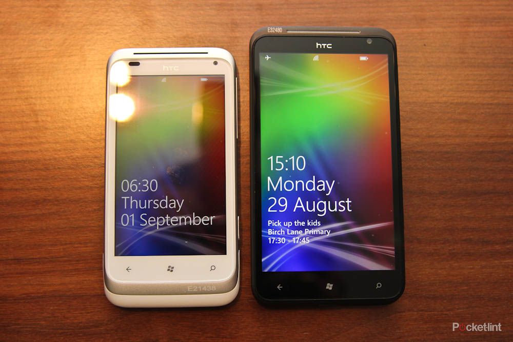 htc titan shows its size with massive 4 7 inch screen image 2