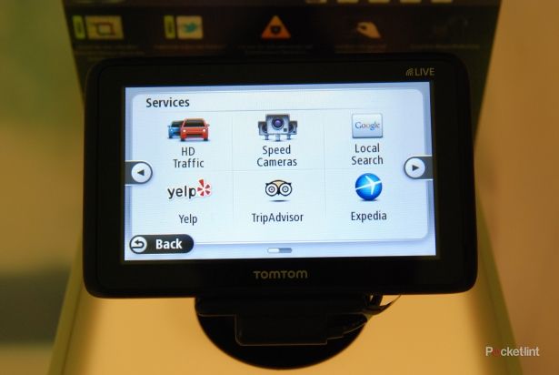 tomtom go live 1535 satnav with apps pictures and hands on image 1
