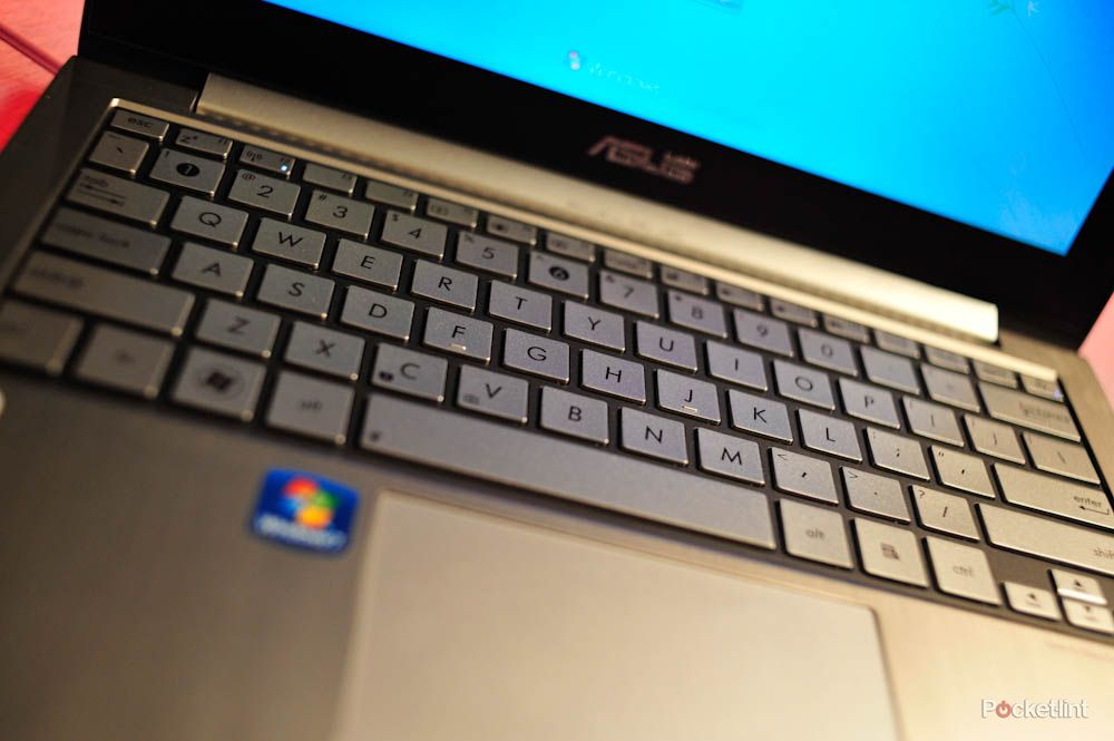 asus zenbook ux21 and ux31 ultrabook pictures and hands on image 6