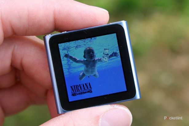 knackered 1st gen ipod nano replaced with brand new model image 1