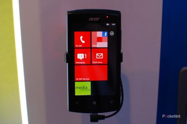 acer allegro windows phone 7 smartphone pictures and hands on image 1