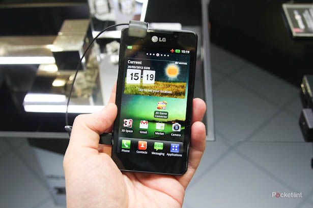 lg optimus 3d max pictures and hands on image 1