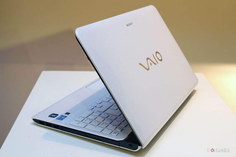 sony vaio e series pictures and hands on image 1