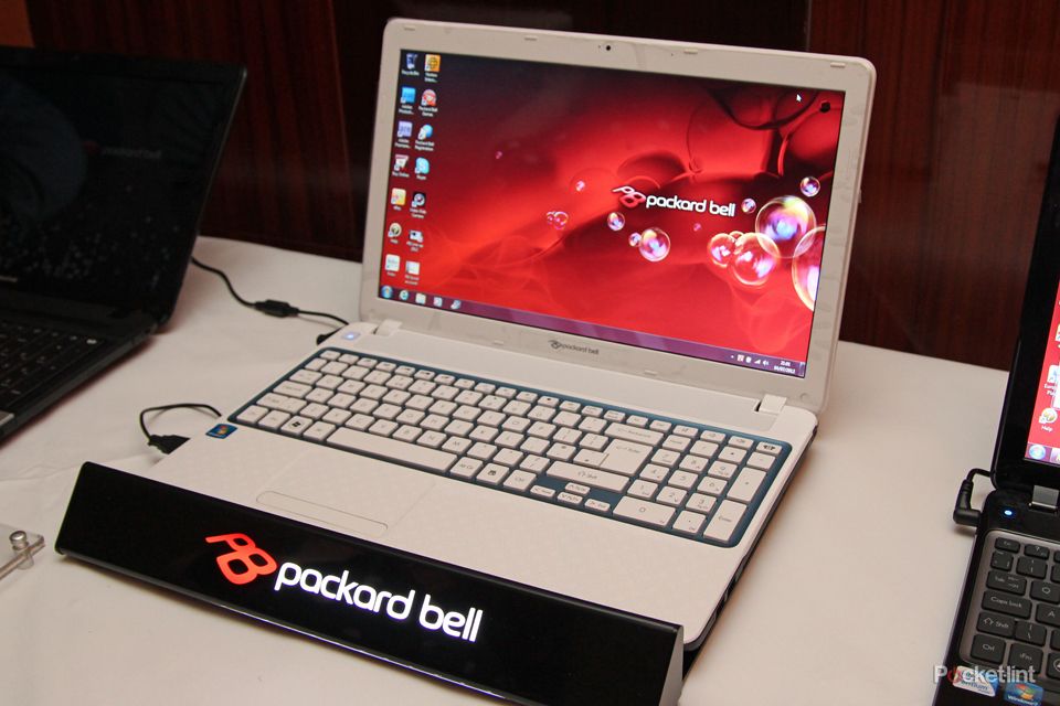 acer reinforces packard bell as affordable launches easynote te and tv laptops image 1