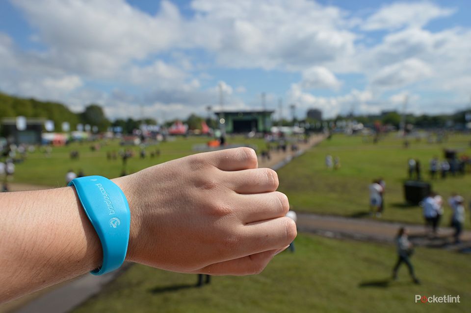 barclaycard payband at wireless 2012 we test the cashless festival concept image 1