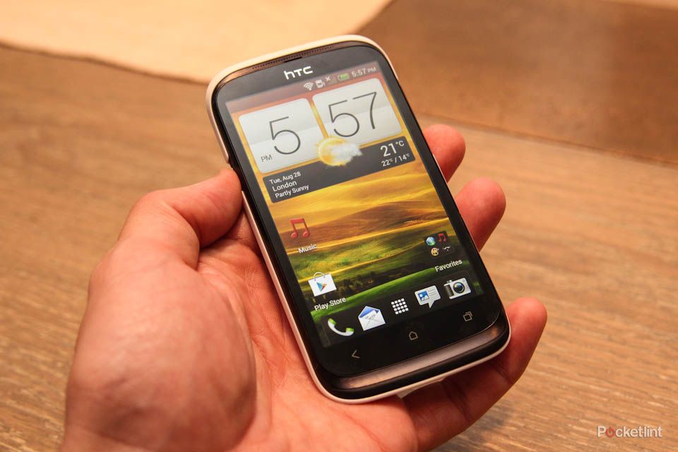 hands on htc desire x review image 1