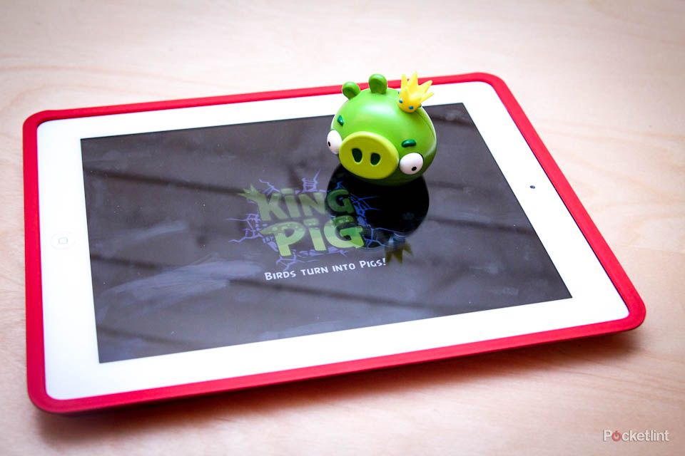 angry birds magic mattel lets the pigs turn on the angry birds with new apptivity accessory image 1