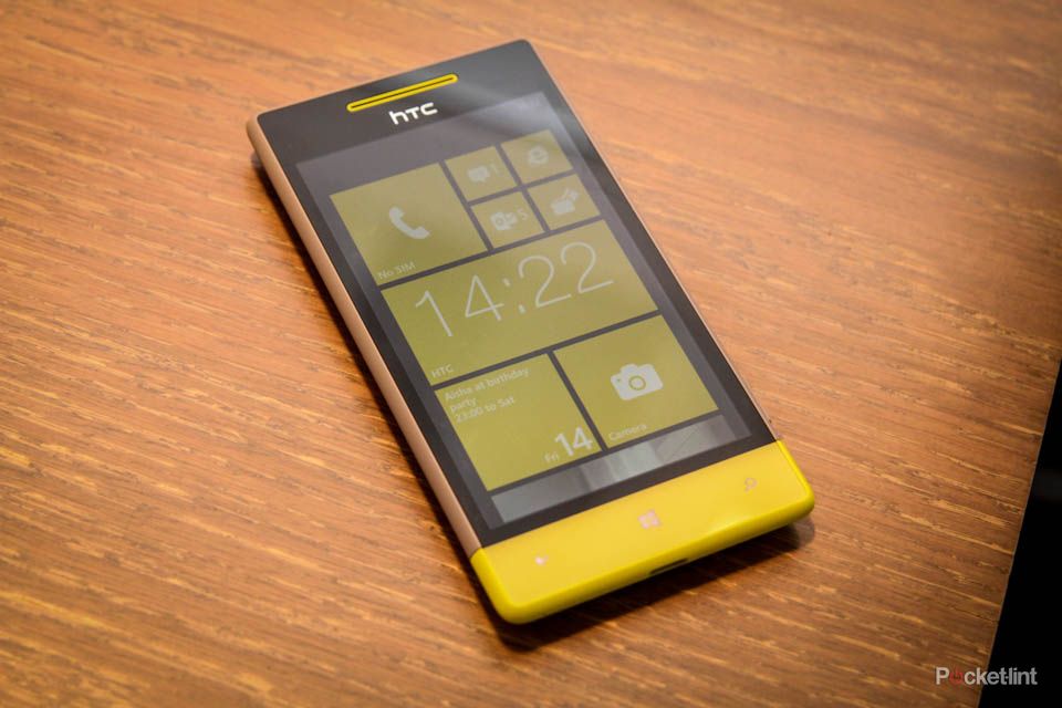 windows phone 8s by htc pictures and hands on image 1