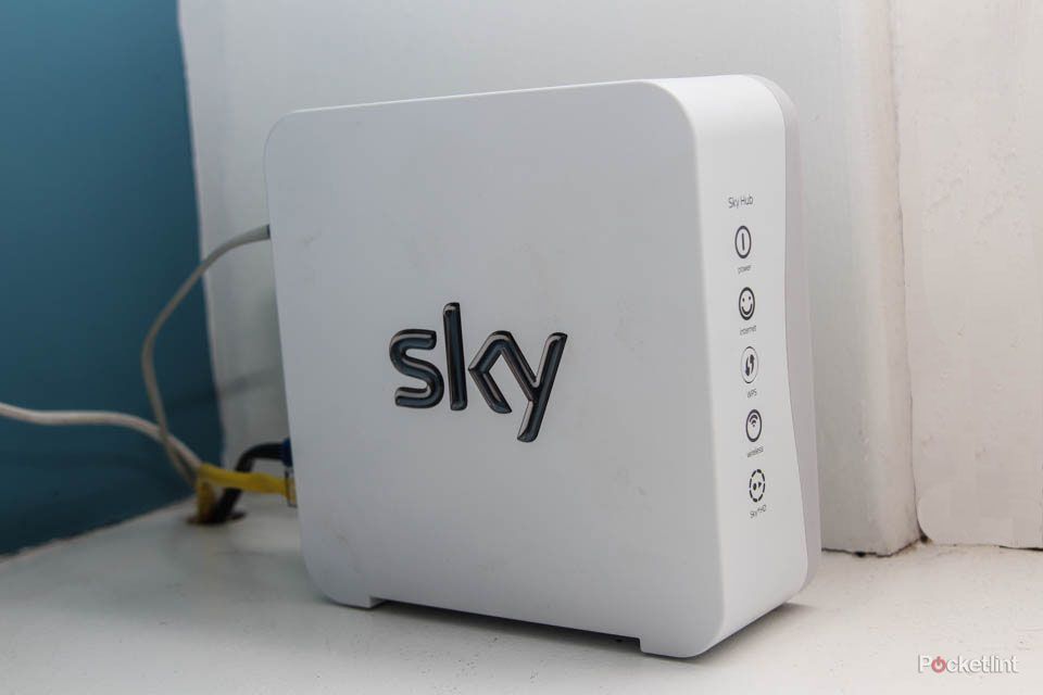 sky broadband sky hub pictures and hands on image 1
