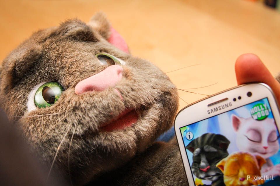 talking tom superstar pictures and hands on image 1