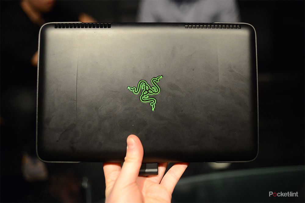 razer edge pictures and hands on image 4