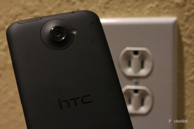 o2 and htc sell four in every five htc one x s charger free in deliberate ploy to be more green image 1
