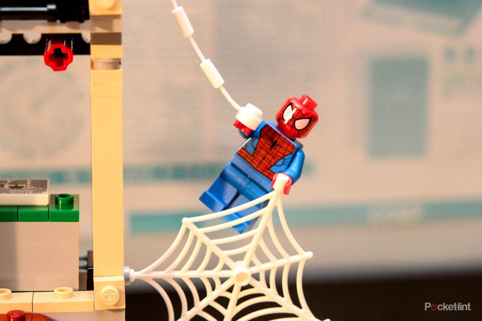 lego spider man daily bugle showdown pictures and hands on image 1