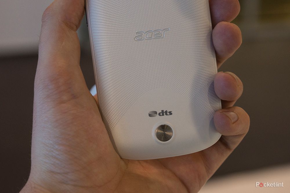 acer liquid e1 pictures and hands on image 8