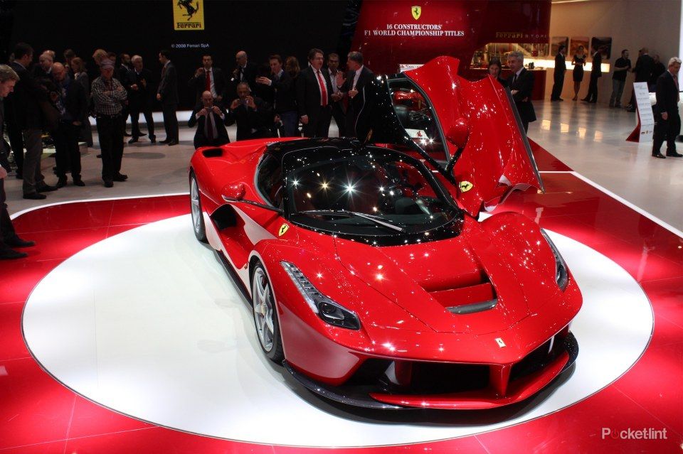 ferrari laferrari pictures and eyes on image 1