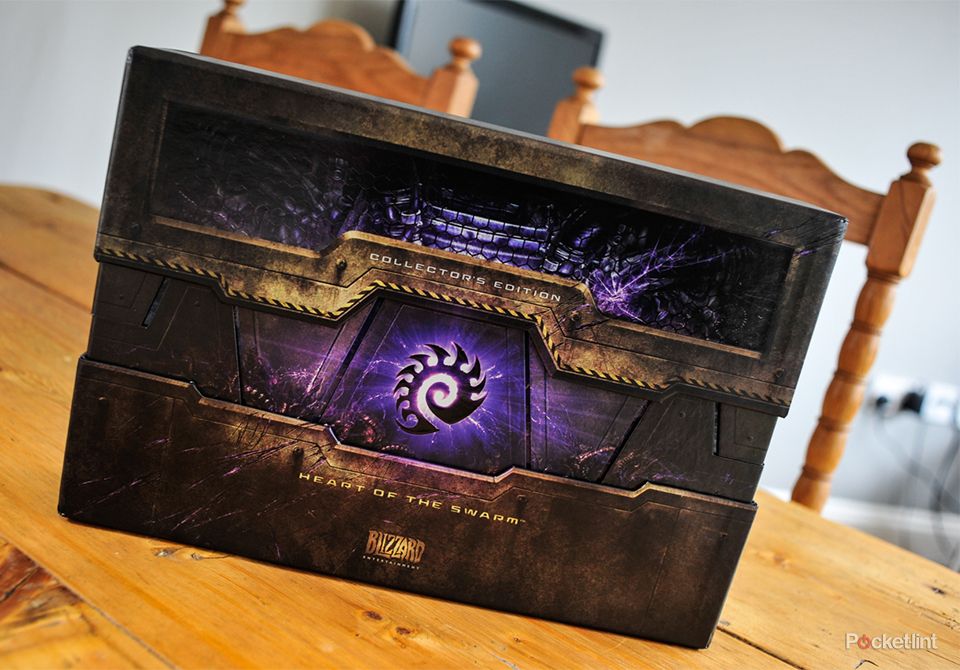 starcraft ii heart of the swarm collector s edition pictures and hands on image 1