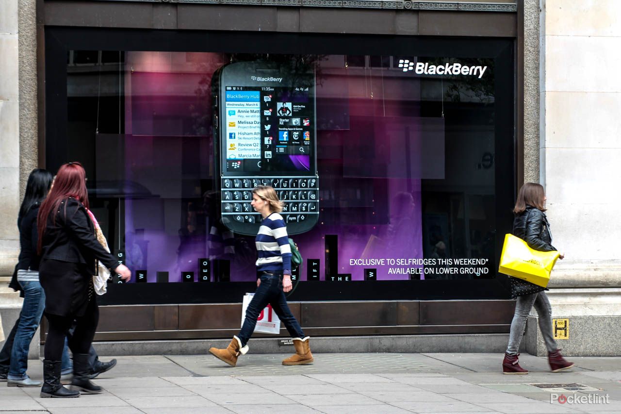 blackberry q10 grabs selfridges tech sales record image 1