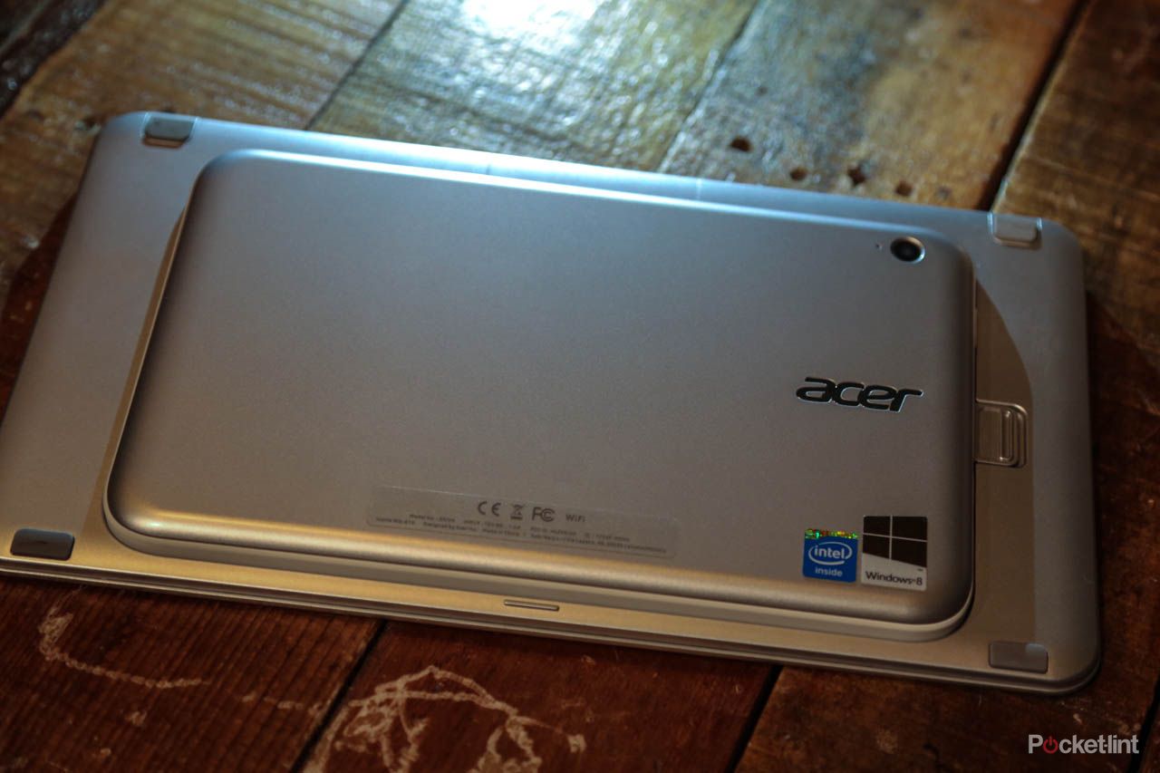 hands on acer iconia w3 review image 2