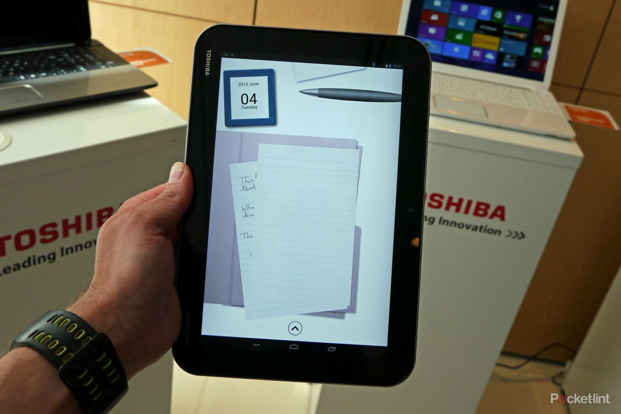 toshiba excite pro and excite write pictures and hands on image 13