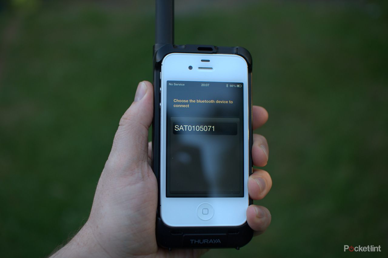 thuraya satsleeve satellite phone adaptor for iphone image 7