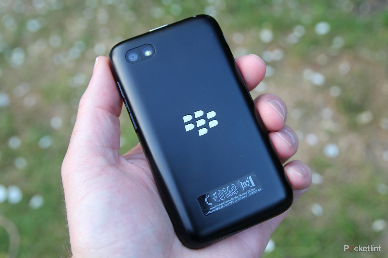 blackberry q5 image 4