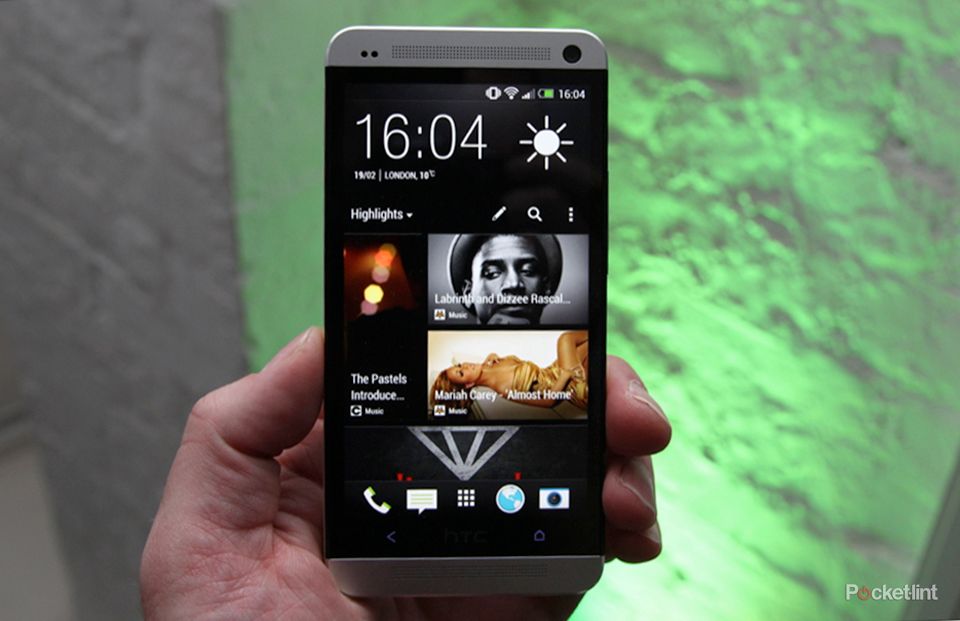 htc profits rise fractionally in q2 2013 thanks to htc one sales but predicts losses for q3 image 1