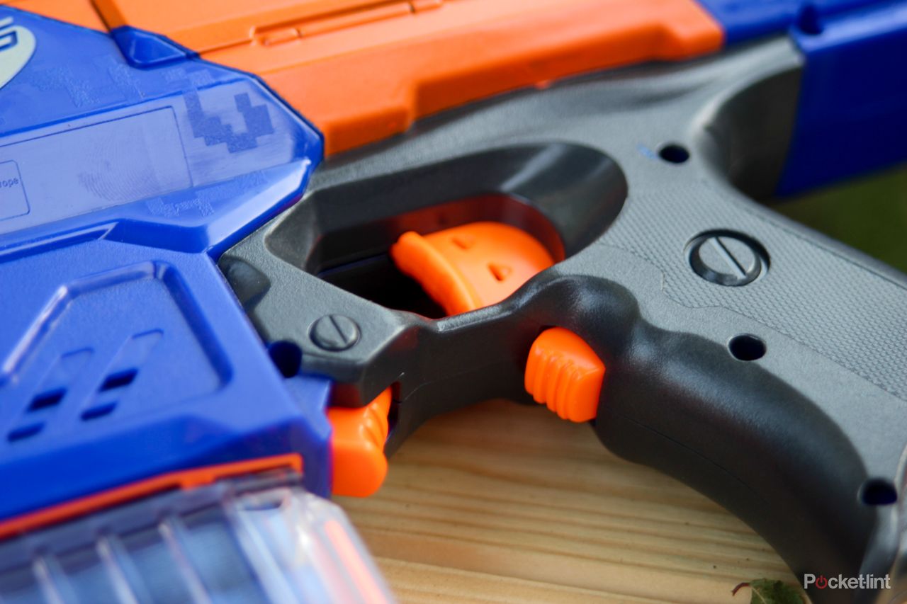 nerf rapidstrike cs 18 pictures and hands on image 3