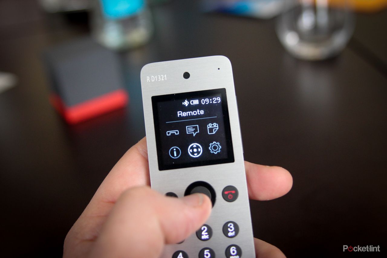hands on htc mini is a bluetooth handset and remote for your larger phone image 7